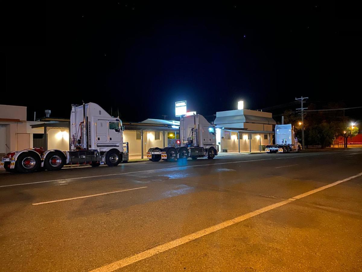 Ben Hall Motor Inn Forbes Exteriör bild